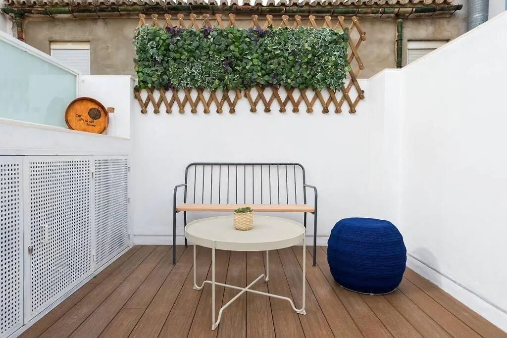 Tgh/ Malaga Center Western Style